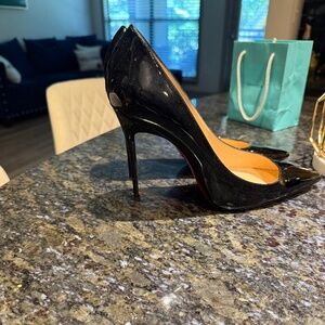 Louboutin red bottom so kates